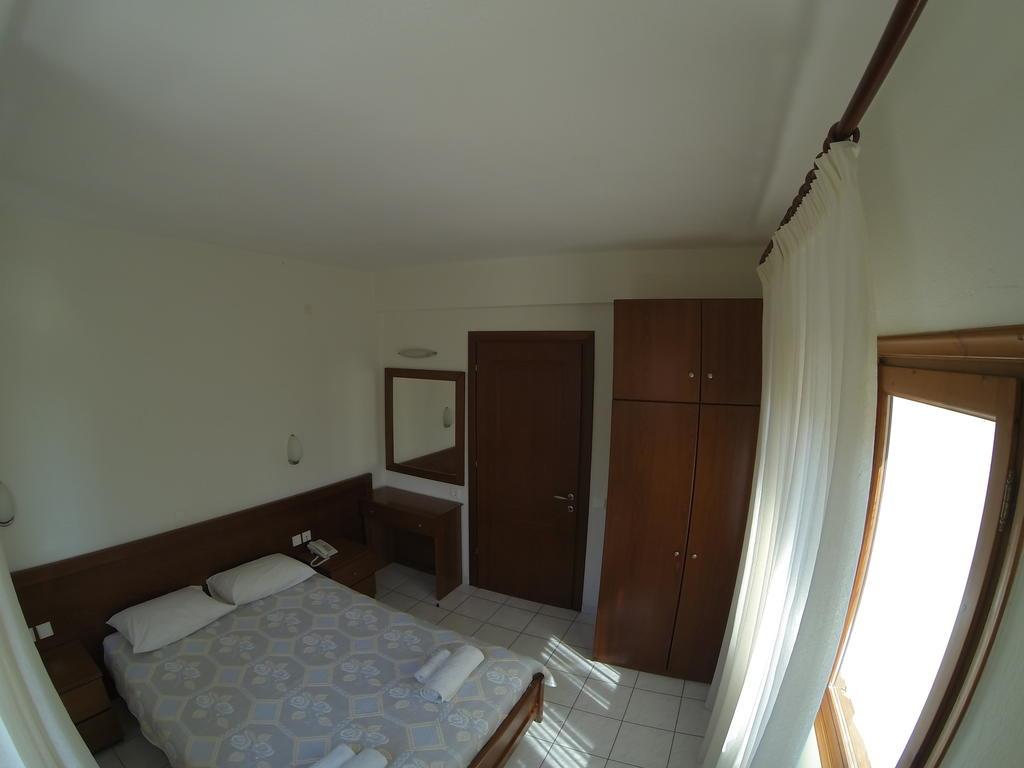 Hotel Argo Сиври Экстерьер фото